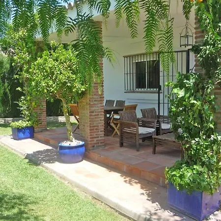 Villa Buganvilla Conil - Solo Familias *