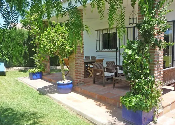 Villa Buganvilla Conil - Solo Familias *