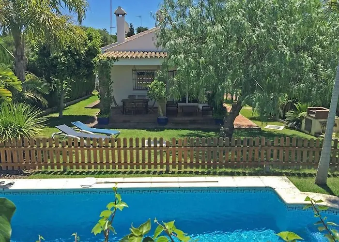 Hébergement de vacances Villa Buganvilla Conil - Solo Familias *