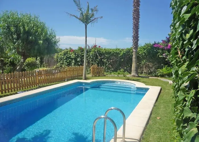 Casa de Férias Villa Buganvilla Conil - Solo Familias *